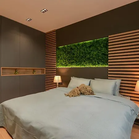 Urban Eden - Lux & Style, 2-bedroom, 2-bathroom Sofia